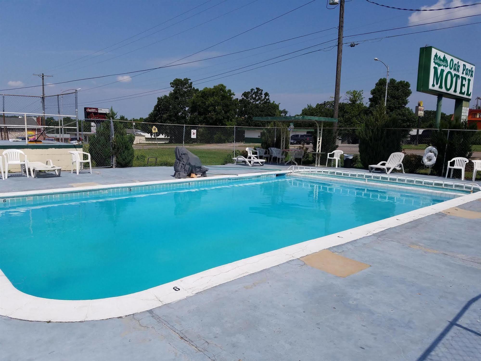 Oak Park Motel Tahlequah Buitenkant foto